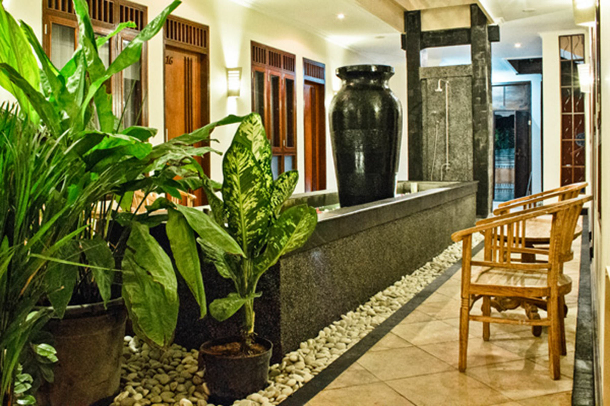 Kuta Ecostay Екстериор снимка